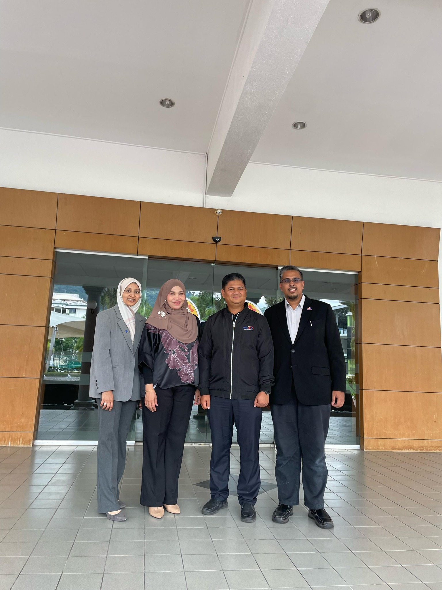 Article gallery image 6